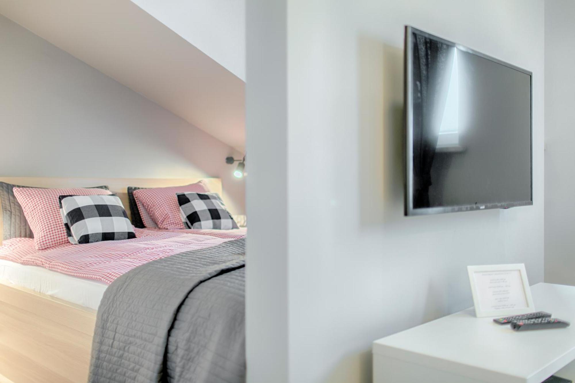 Tyzenhauz Apartments Arianska Street Cracovie Extérieur photo
